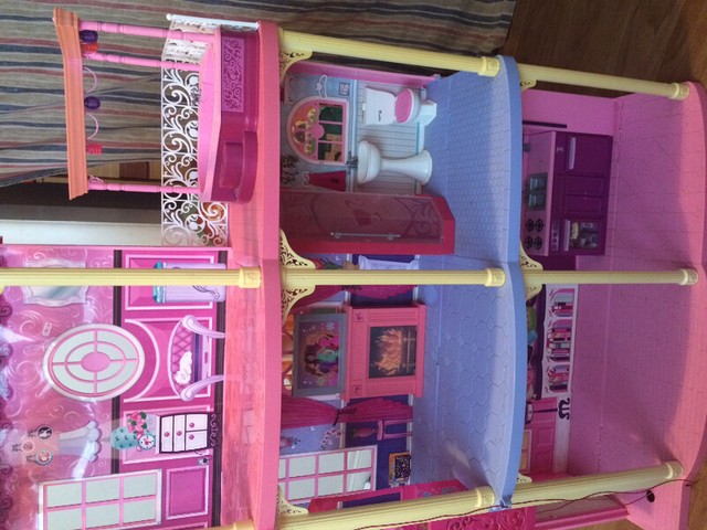 barbie dream house kijiji